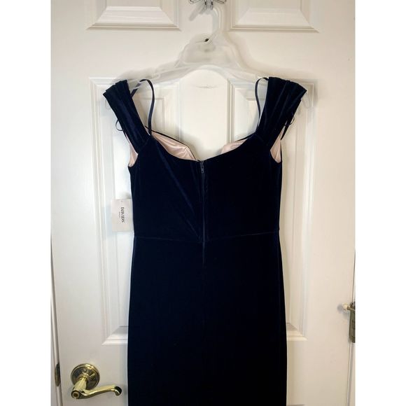 City Triangles Notched Off the Shoulder Blue Velvet Gown With Slit Size 6 - NWT - Picture 5 of 10